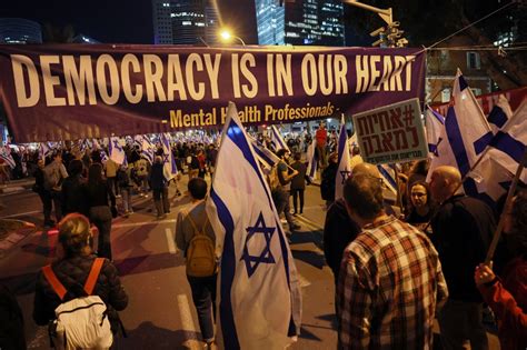 Protests against Israel’s judicial overhaul kick off at Supreme Court a day before crucial hearing